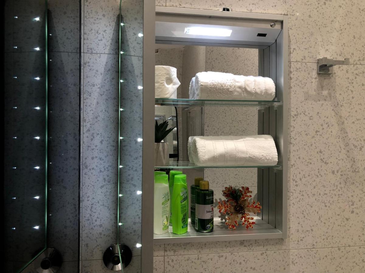 Urban Stay Tirana Deluxe 外观 照片
