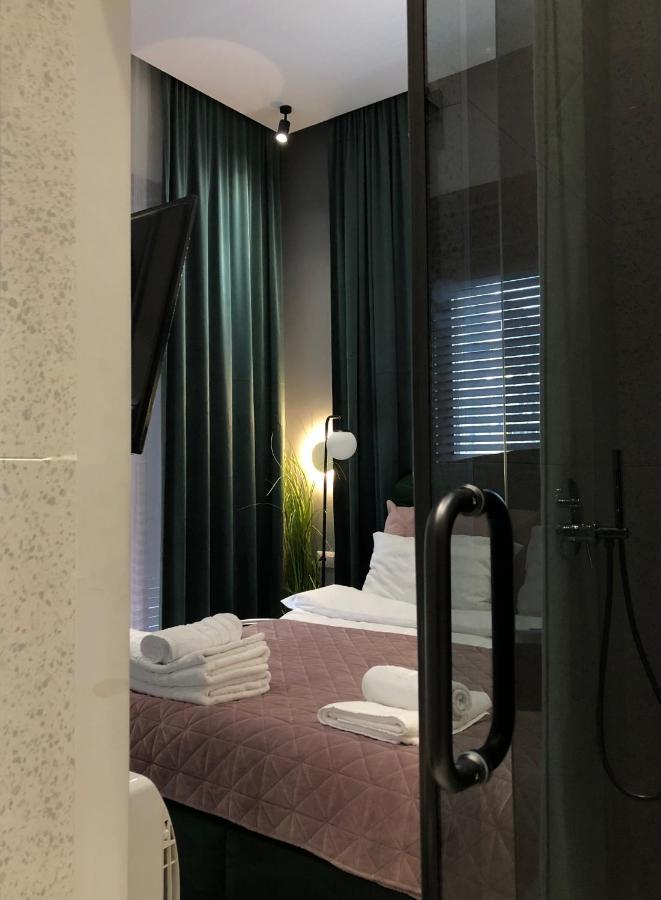 Urban Stay Tirana Deluxe 外观 照片