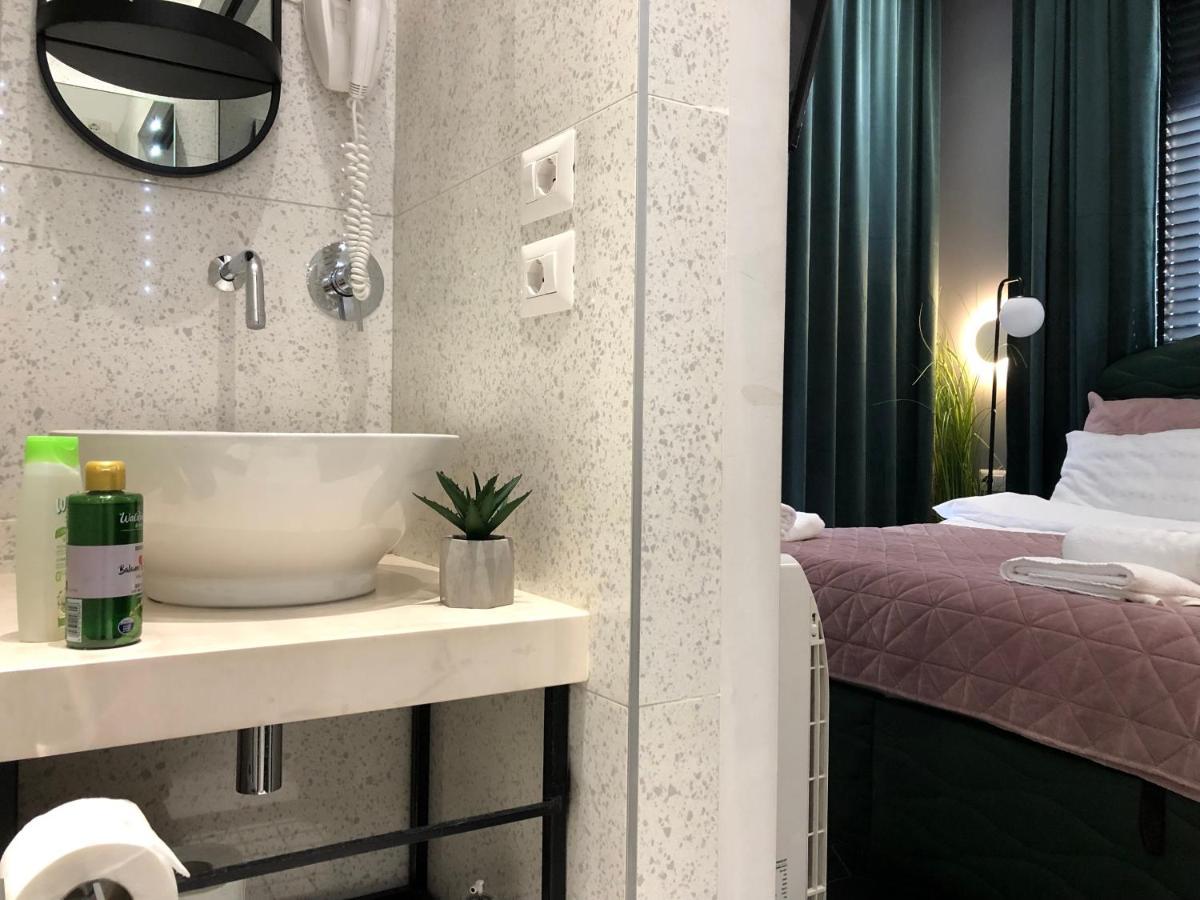 Urban Stay Tirana Deluxe 外观 照片
