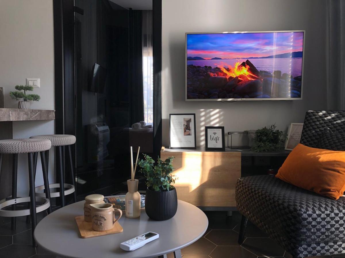 Urban Stay Tirana Deluxe 外观 照片
