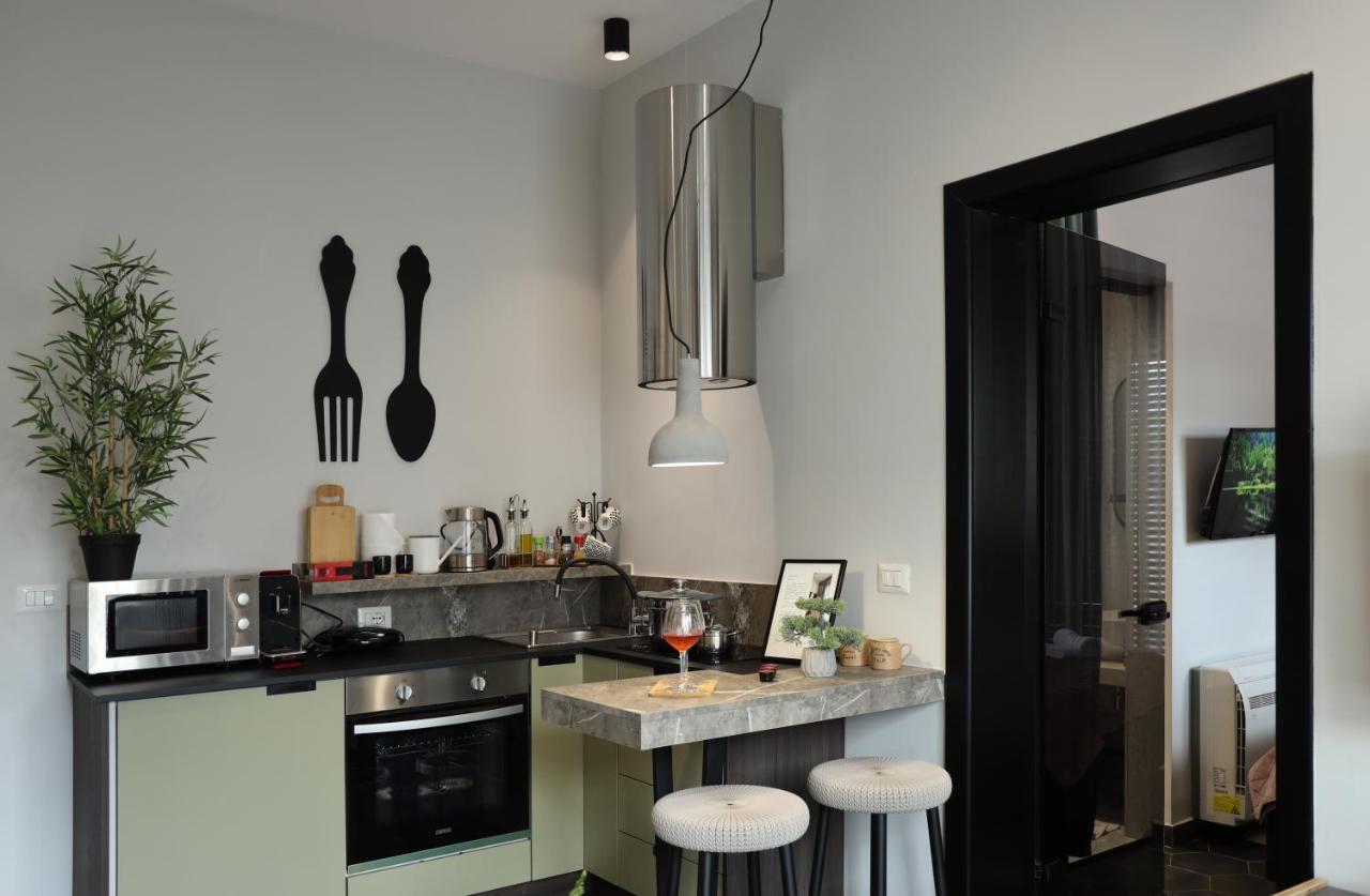 Urban Stay Tirana Deluxe 外观 照片
